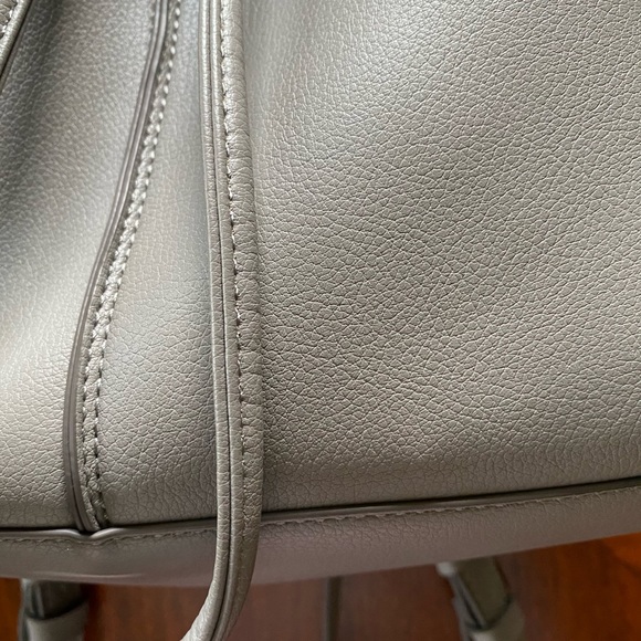 Light Grey Drawstring/Snap Closure Bag - Picture 2 of 5